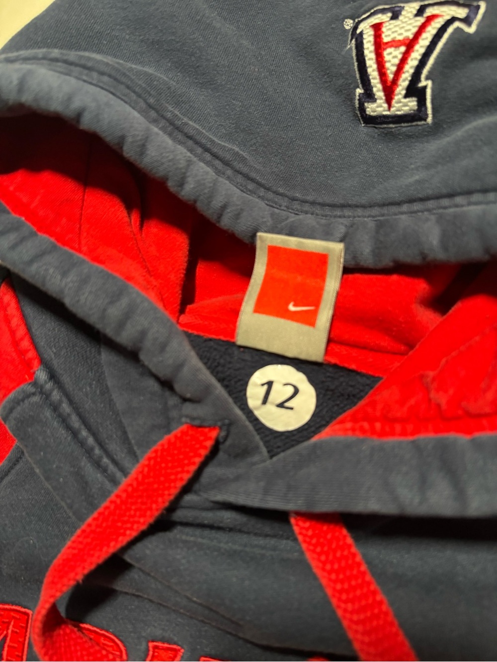 Vintage Nike Arizona wildcats UofA Crewneck Hoodie - Navy & Red two tone hoodie - Picture 9 of 12
